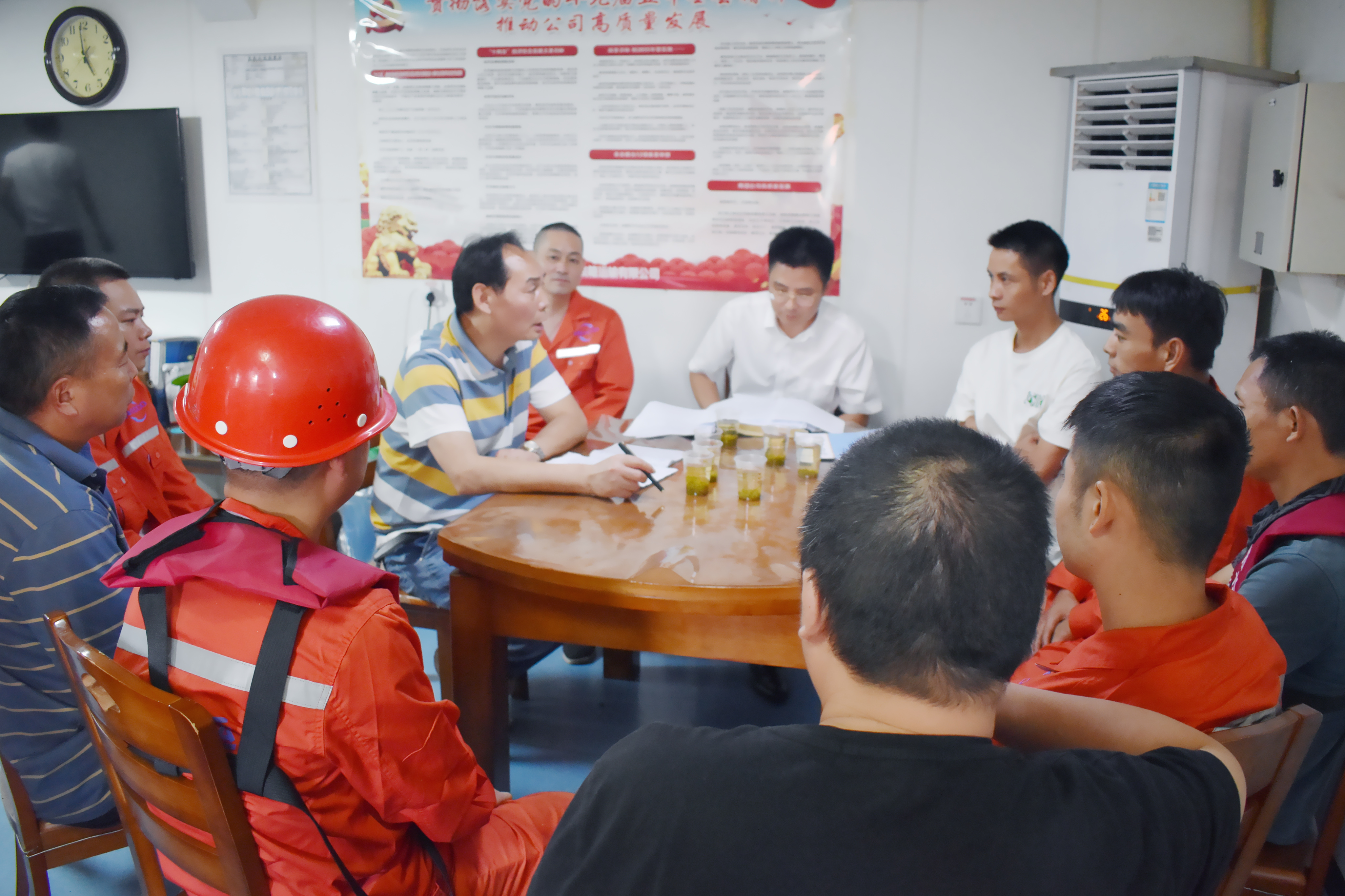 图1 在湘水运26轮召开劳动竞赛活动现场动员会.jpg 图1 在湘水运26轮召开劳动竞赛活动现场动员会.jpg